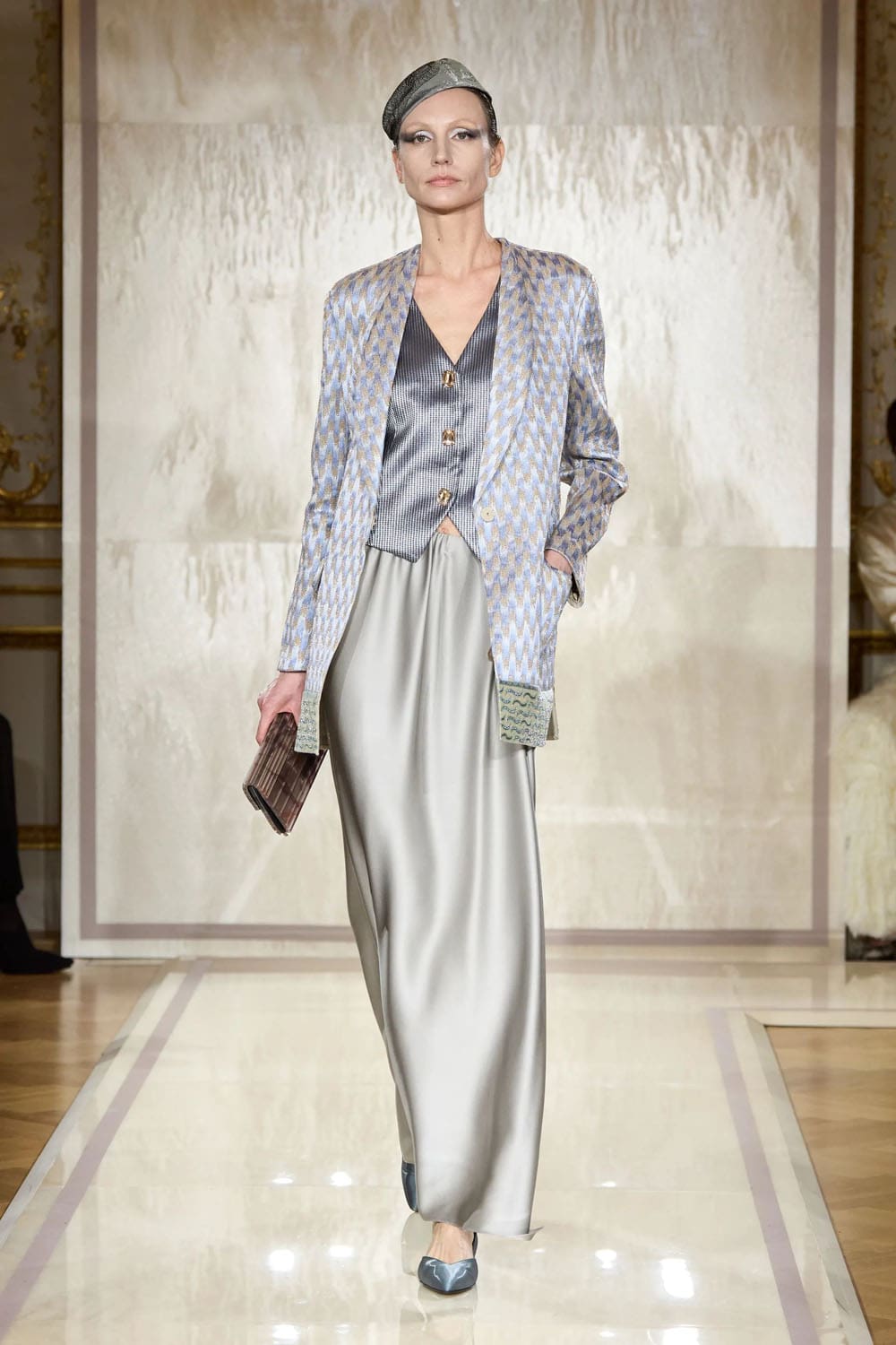 Armani Prive 2025 春夏高级时装 Runway 杂志(1)