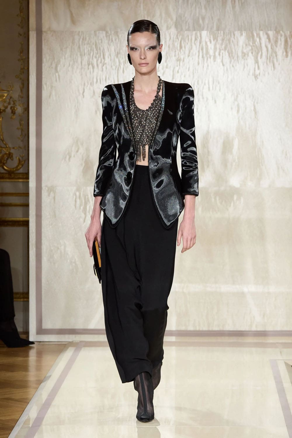 Armani Prive 2025 春夏高级时装 Runway 杂志(14)