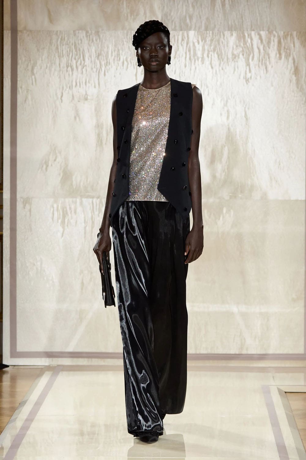 Armani Prive 2025 春夏高级时装 Runway 杂志(20)