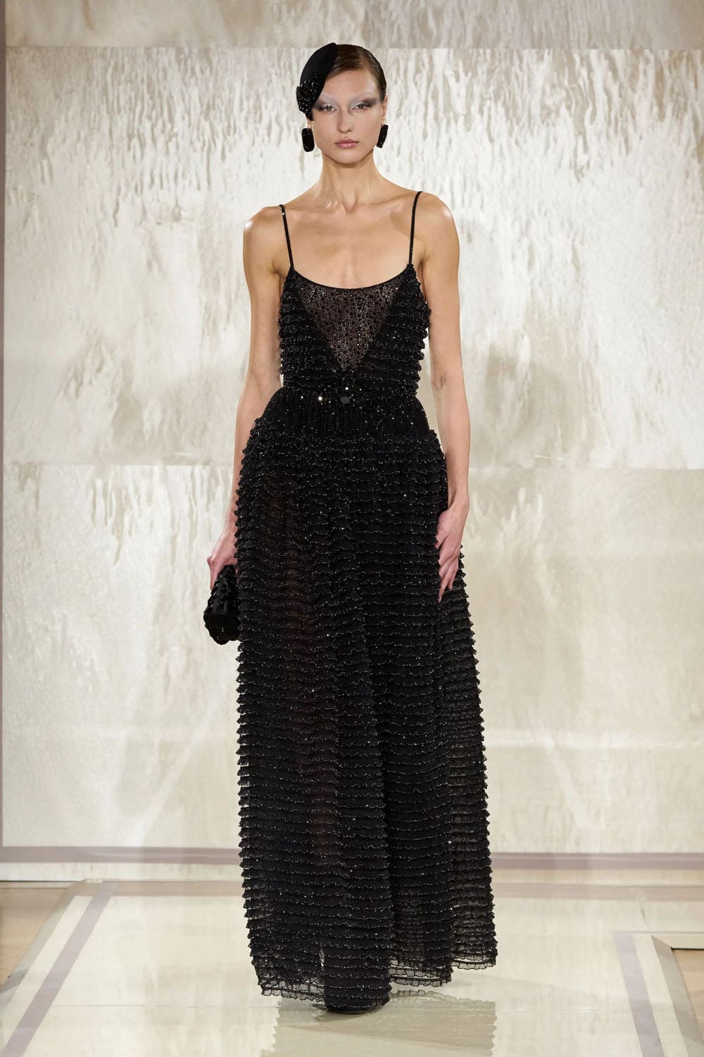 Armani Prive 2025 春夏高级时装 Runway 杂志(21)