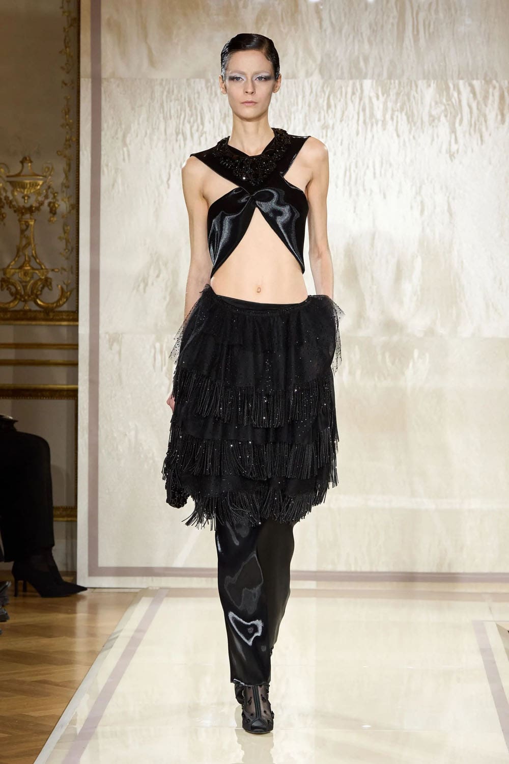 Armani Prive 2025 春夏高级时装 Runway 杂志(23)