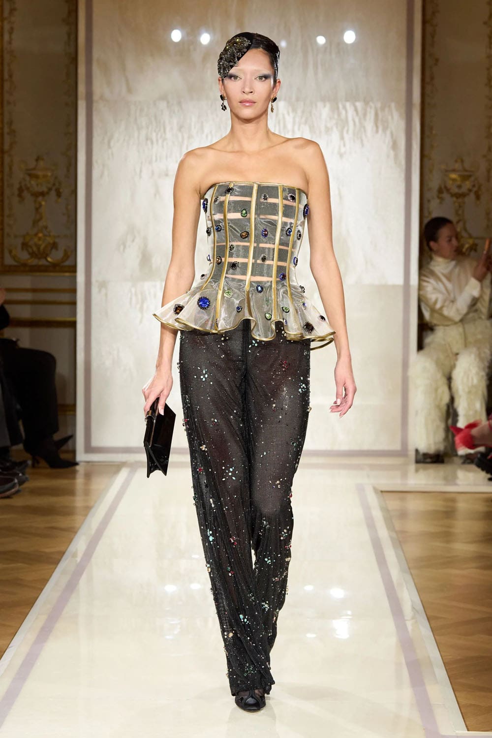 Armani Prive 2025 春夏高级时装 Runway 杂志(26)