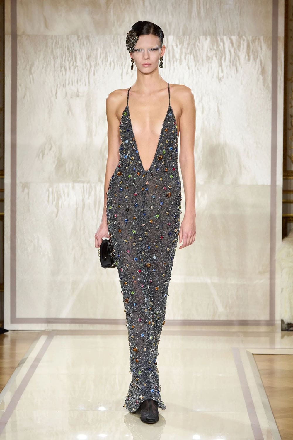 Armani Prive 2025 春夏高级时装 Runway 杂志(28)