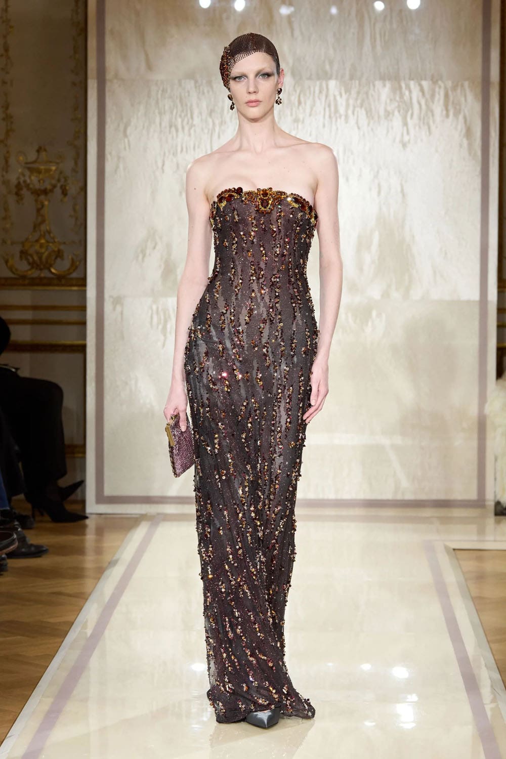Armani Prive 2025 春夏高级时装 Runway 杂志(37)