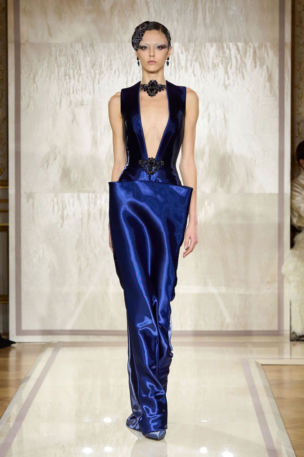 Armani Prive 2025 春夏高级时装 Runway 杂志(42)