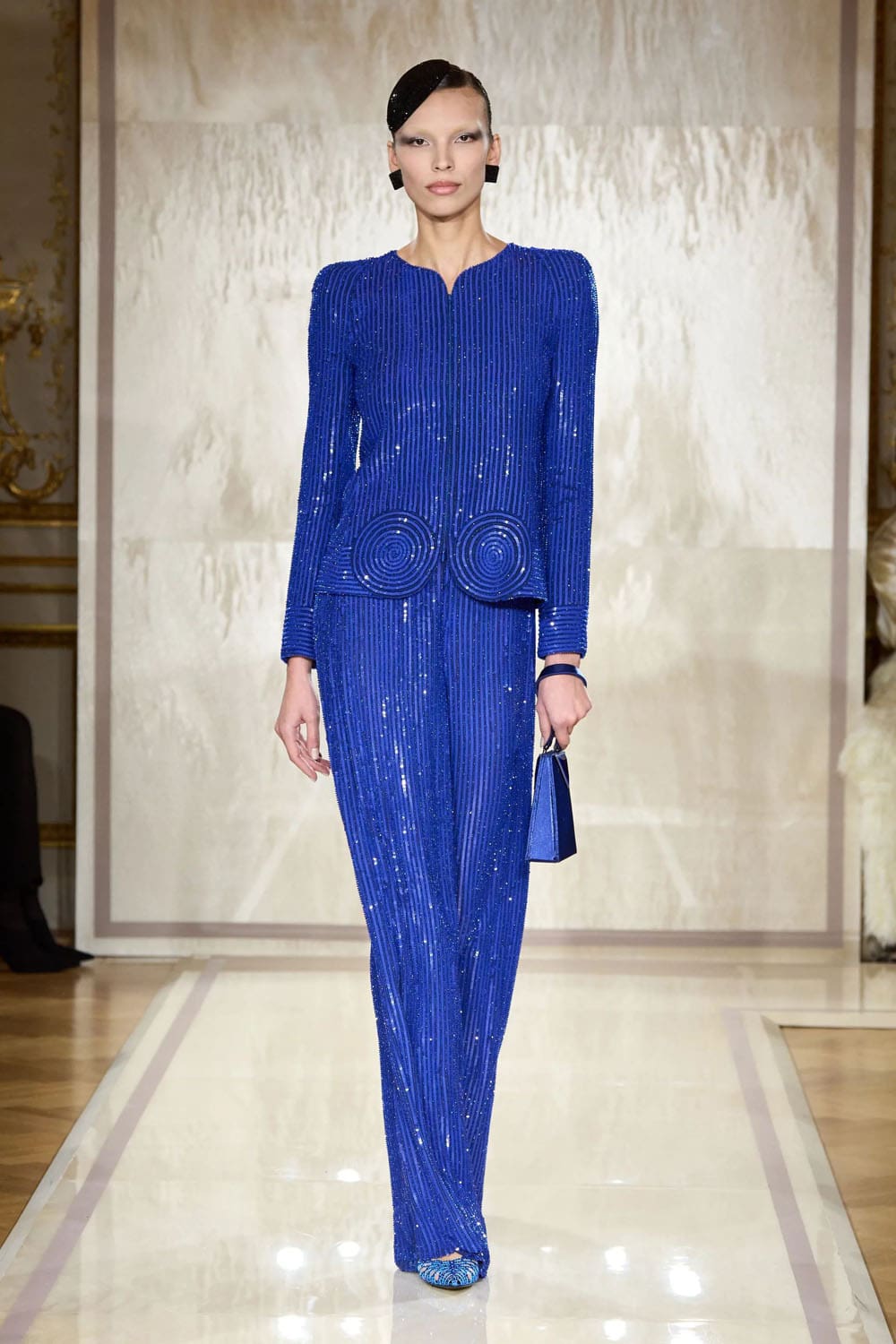 Armani Prive 2025 春夏高级时装 Runway 杂志(43)