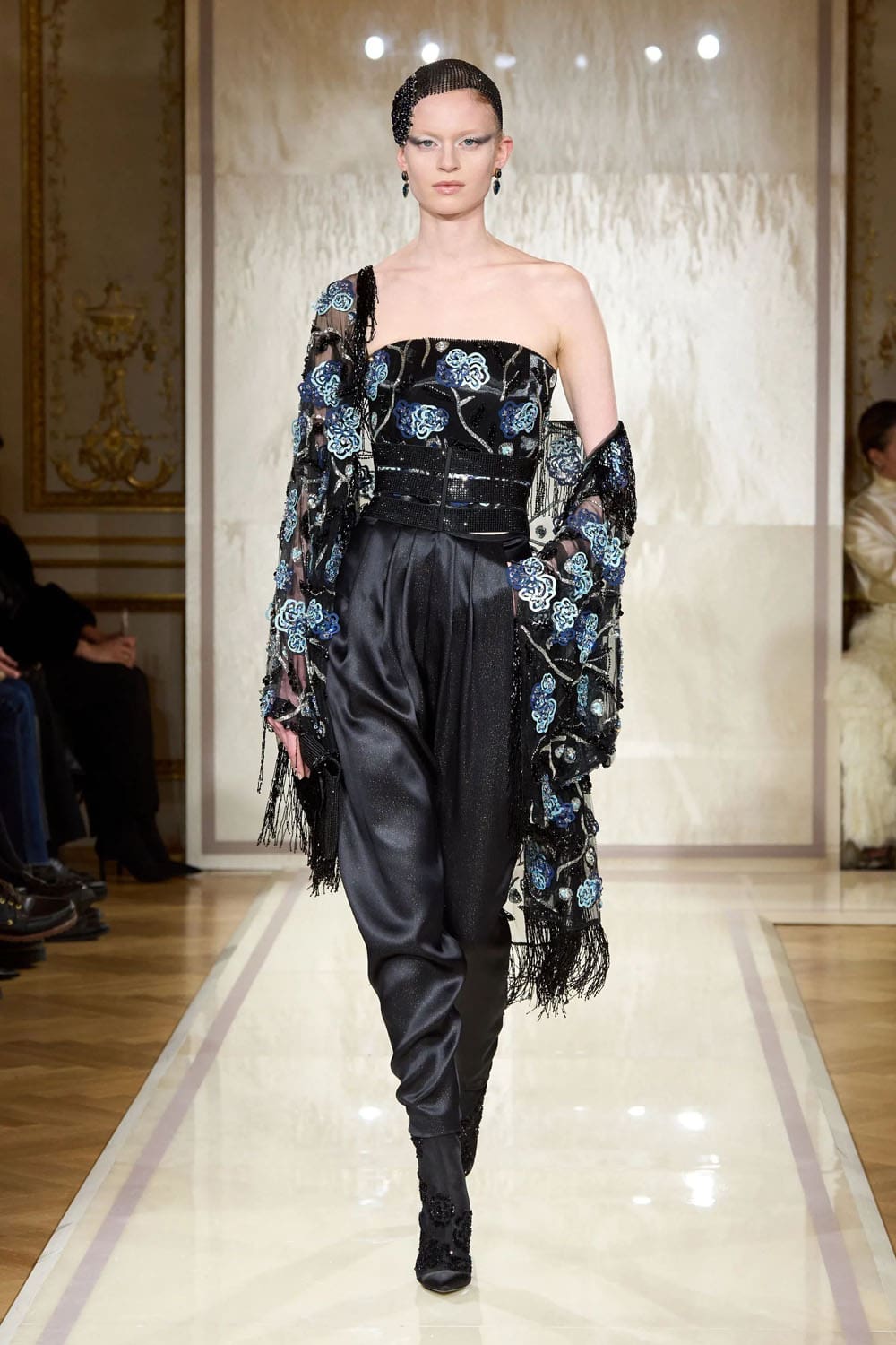 Armani Prive 2025 春夏高级时装 Runway 杂志(46)