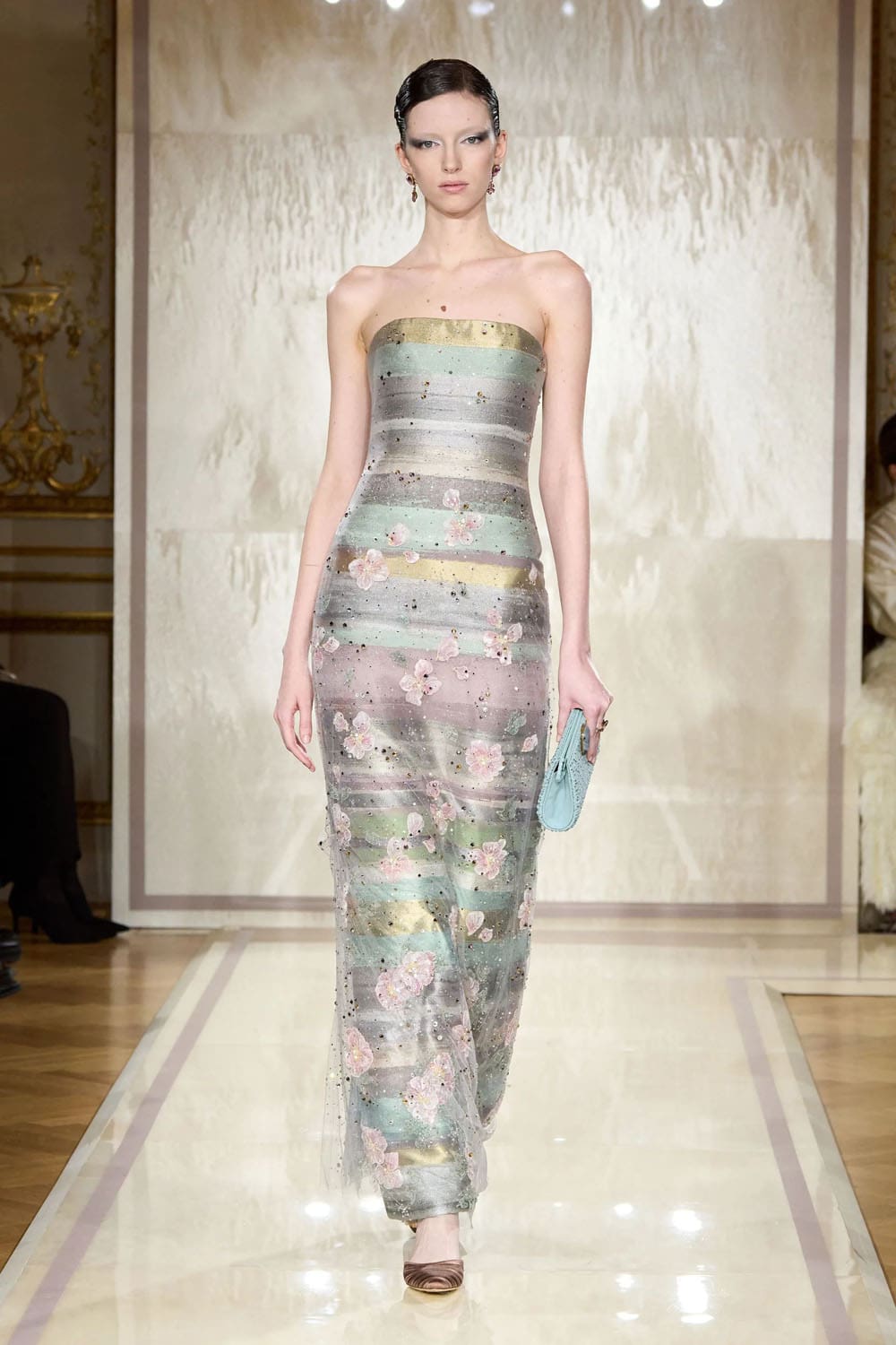Armani Prive 2025 春夏高级时装 Runway 杂志(51)
