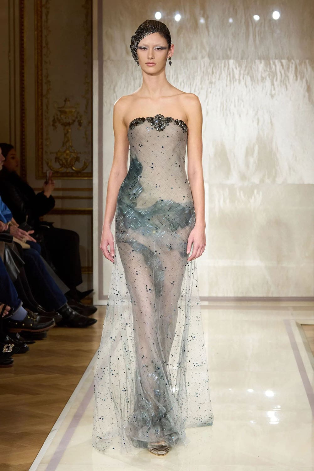 Armani Prive 2025 春夏高级时装 Runway 杂志(69)