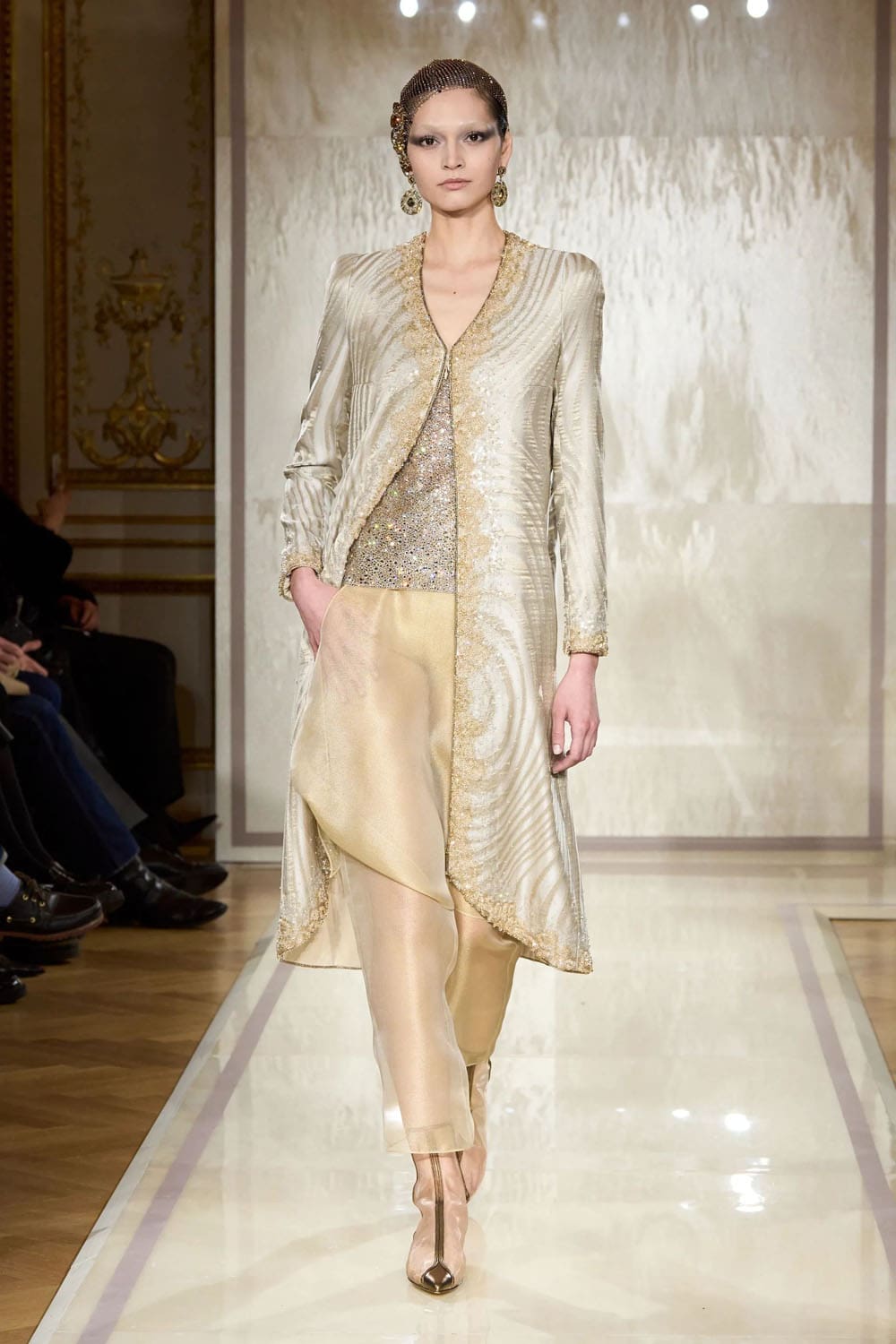 Armani Prive 2025 春夏高级时装 Runway 杂志(70)