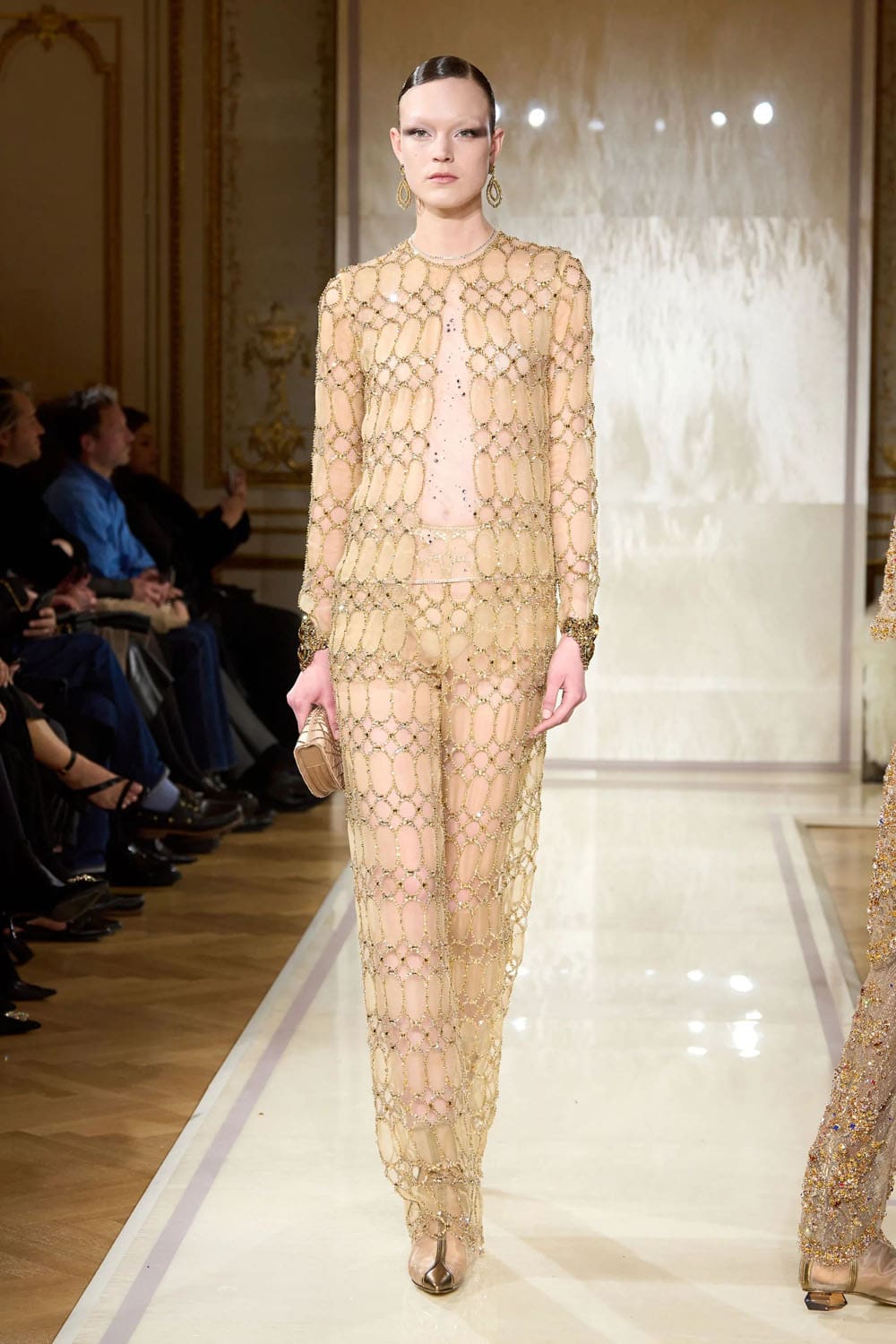 Armani Prive 2025 春夏高级时装 Runway 杂志(83)