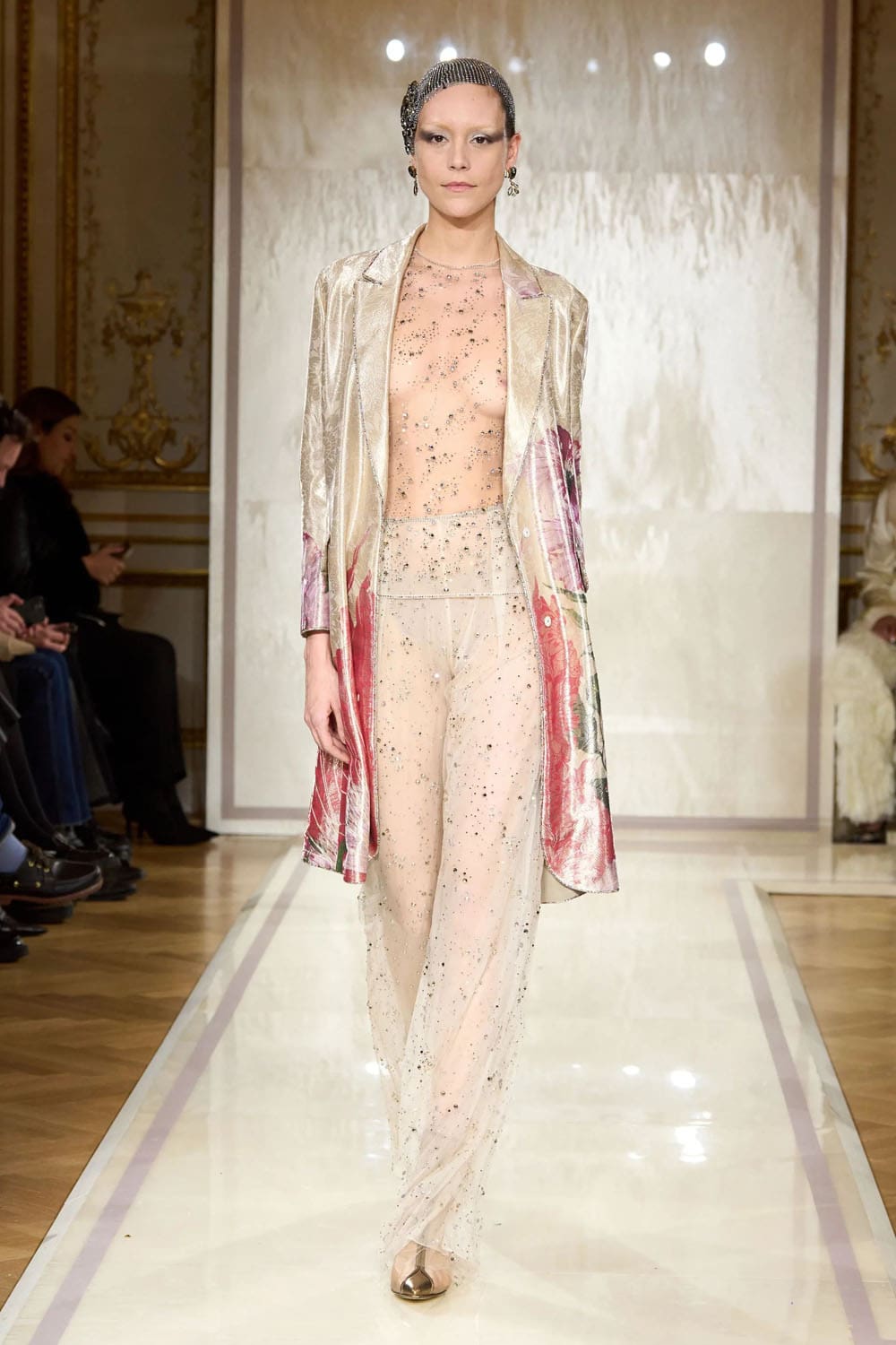 Armani Prive 2025 春夏高级时装 Runway 杂志(85)