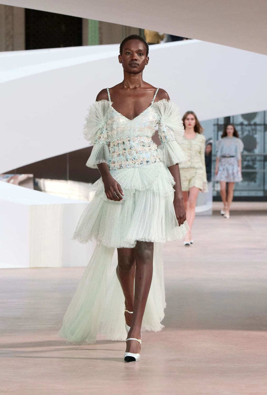 Chanel Spring Summer 2025 Haute Couture Runway Magazine (14)