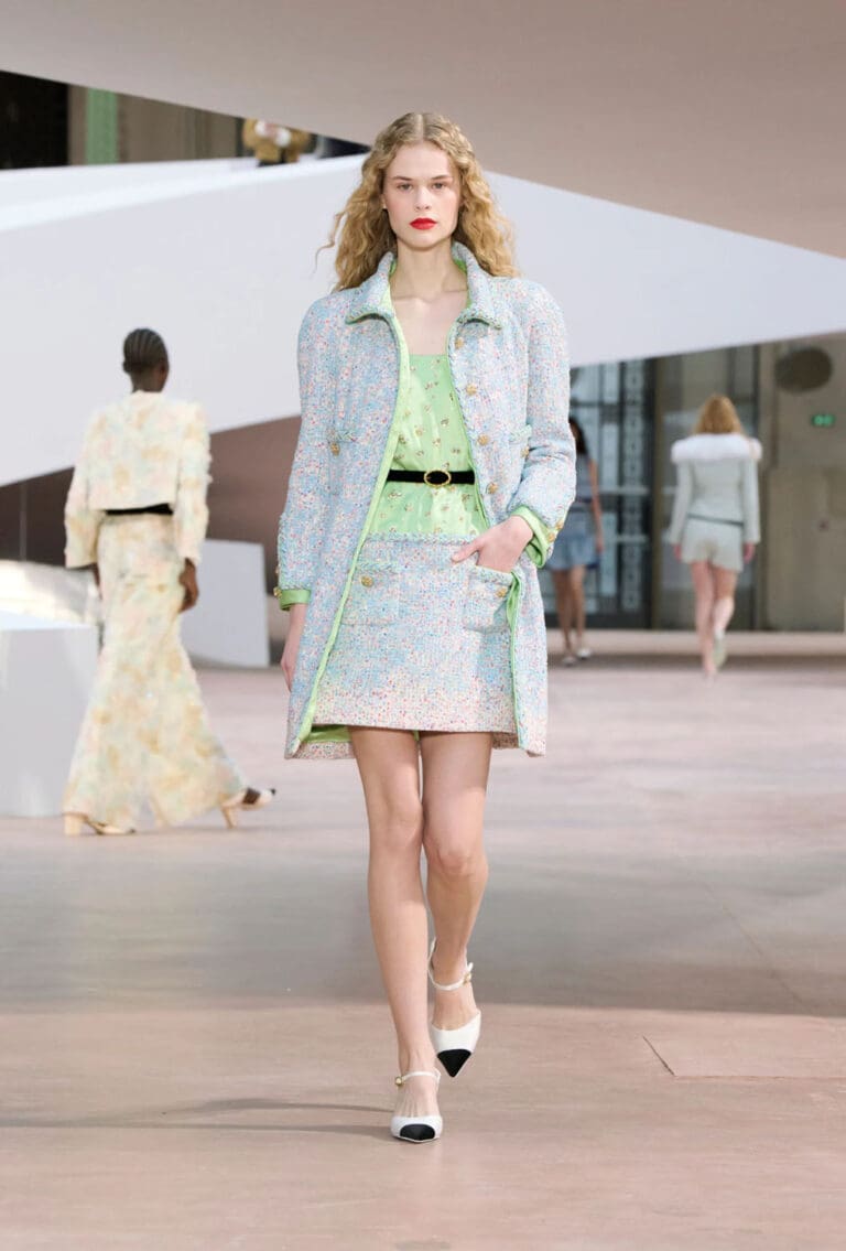 Chanel Haute Couture Spring Summer 2025 - RUNWAY MAGAZINE ® Official