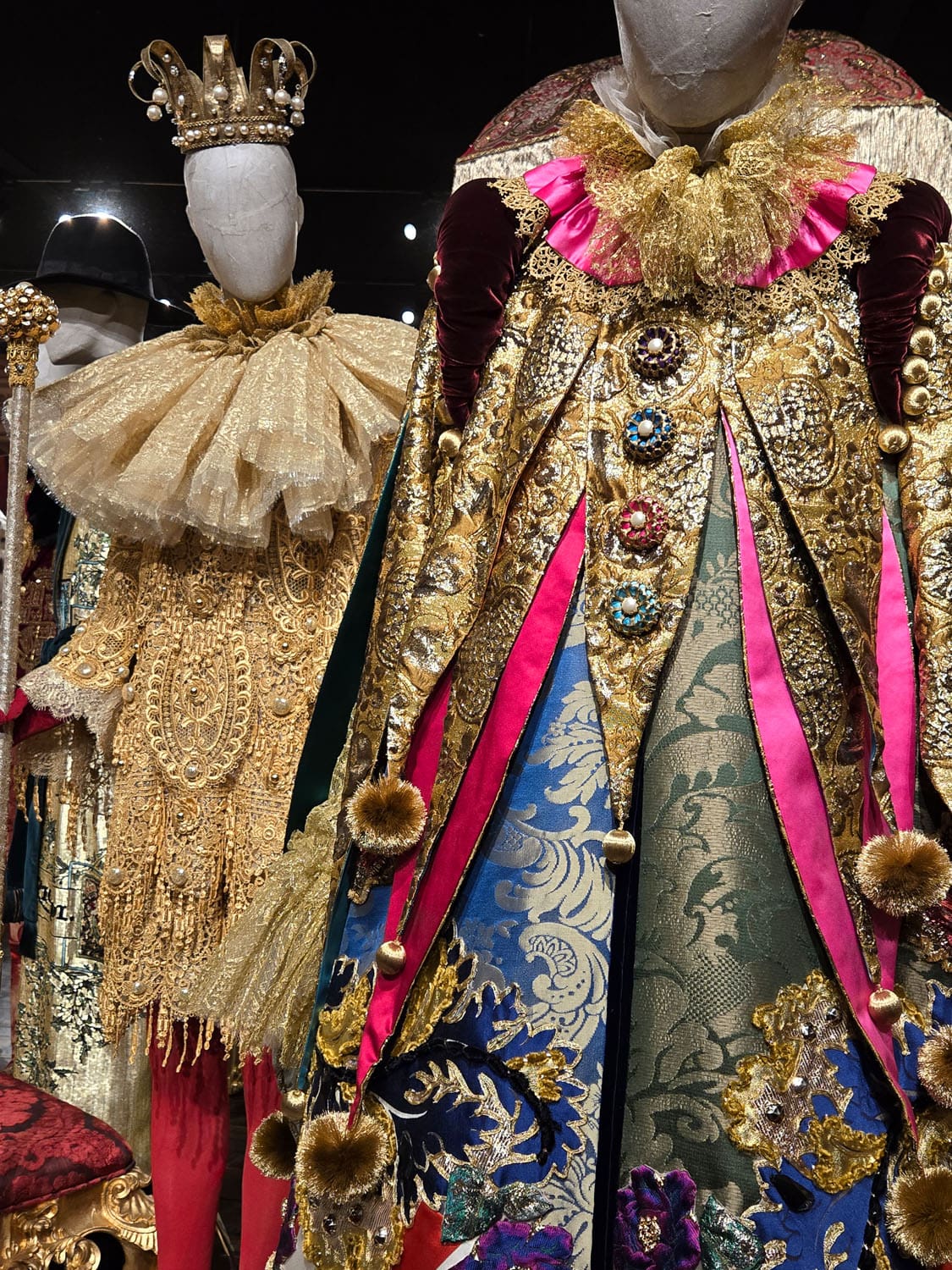 DU CŒUR À LA MAIN EXHIBITION DEVOTION DOLCE GABBANA RUNWAY MAGAZINE (105)