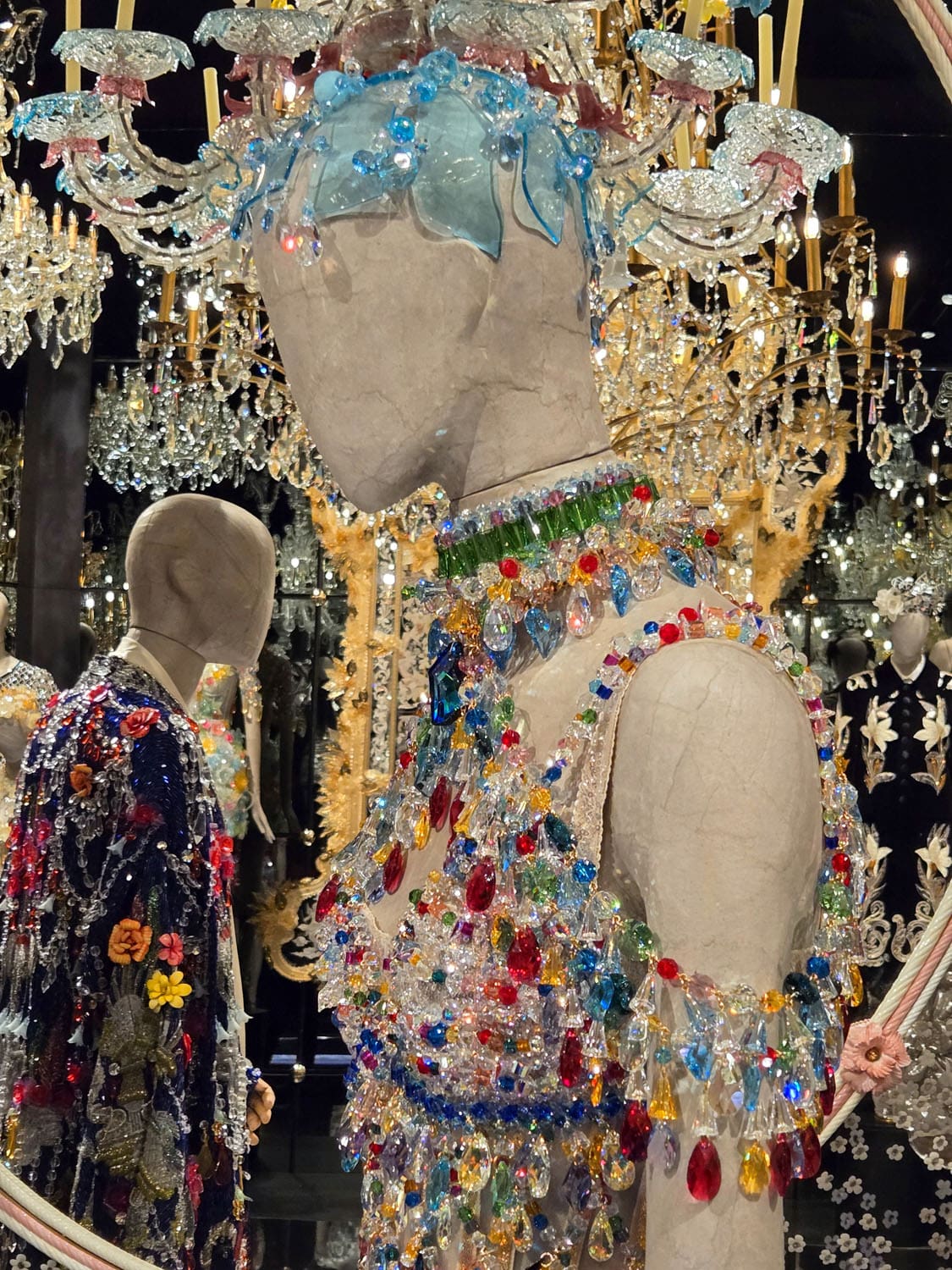 DU CŒUR À LA MAIN EXHIBITION DEVOTION DOLCE GABBANA RUNWAY MAGAZINE (117)