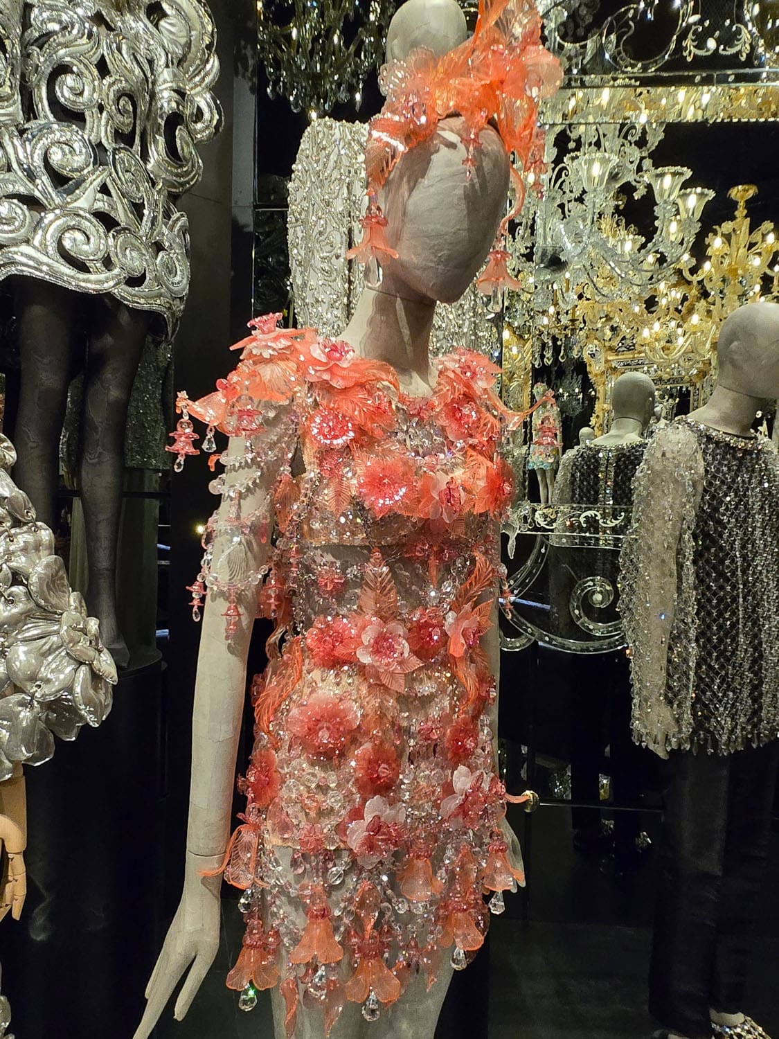 DU CŒUR À LA MAIN EXHIBITION DEVOTION DOLCE GABBANA RUNWAY MAGAZINE (119)