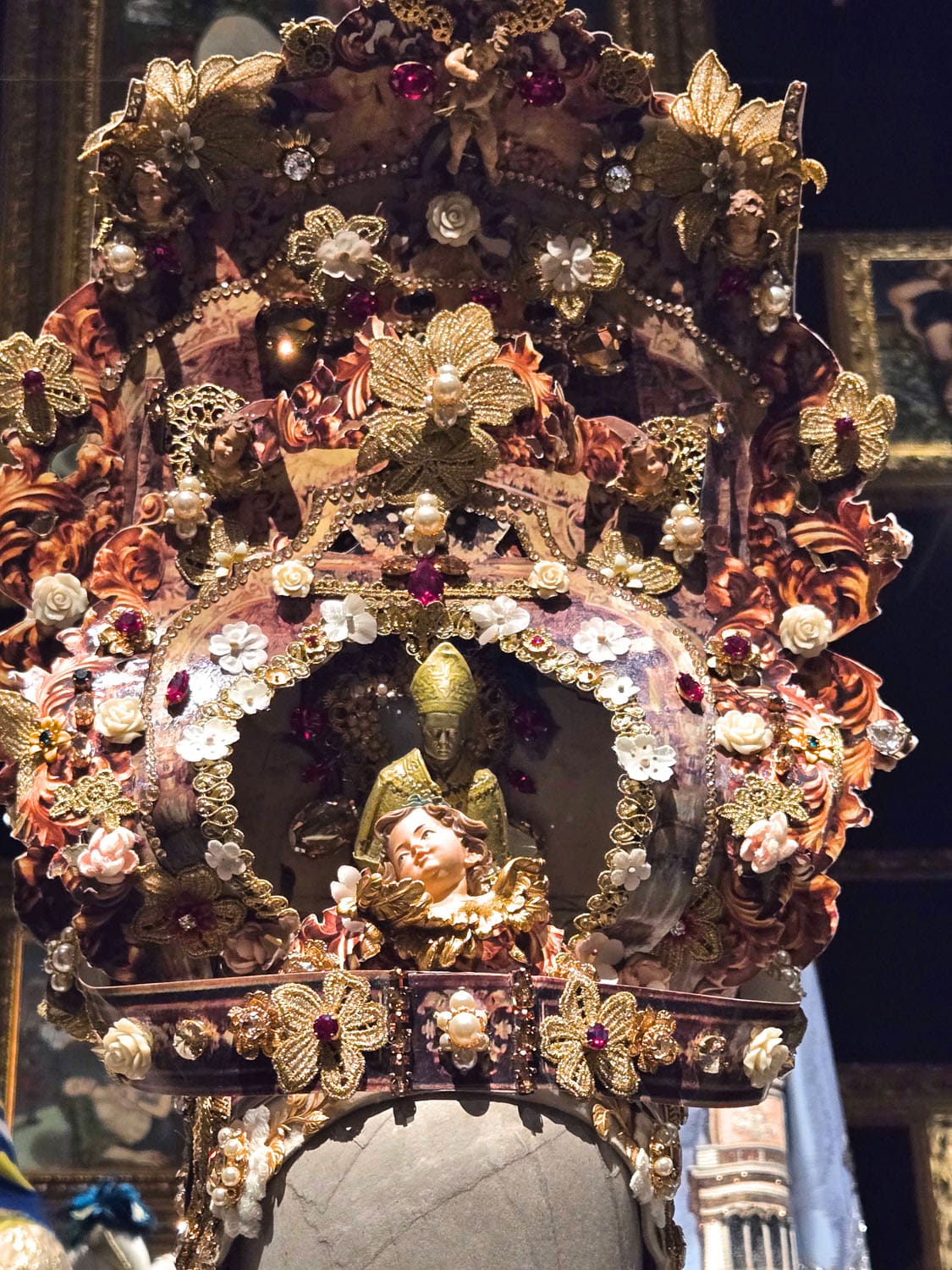 DU CŒUR À LA MAIN EXHIBITION DEVOTION DOLCE GABBANA RUNWAY MAGAZINE (25)