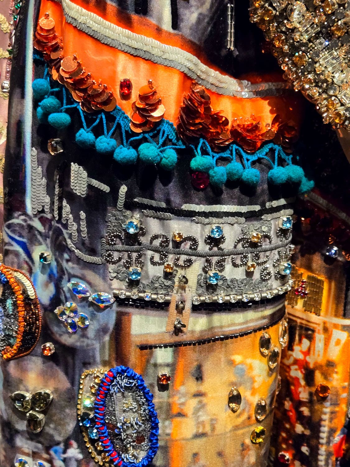 DU CŒUR À LA MAIN EXHIBITION DEVOTION DOLCE GABBANA RUNWAY MAGAZINE (26)