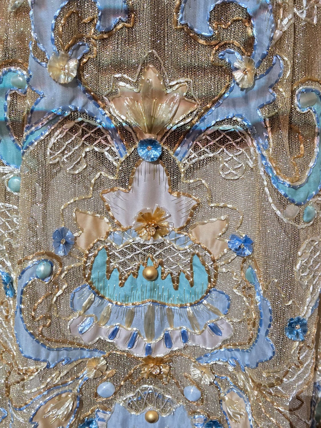 DU CŒUR À LA MAIN EXHIBITION DEVOTION DOLCE GABBANA RUNWAY MAGAZINE (43)