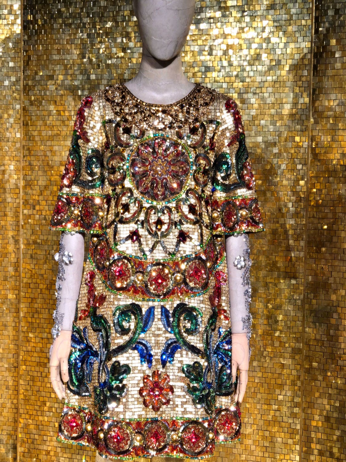 DU CŒUR À LA MAIN EXHIBITION DEVOTION DOLCE GABBANA RUNWAY MAGAZINE (73)