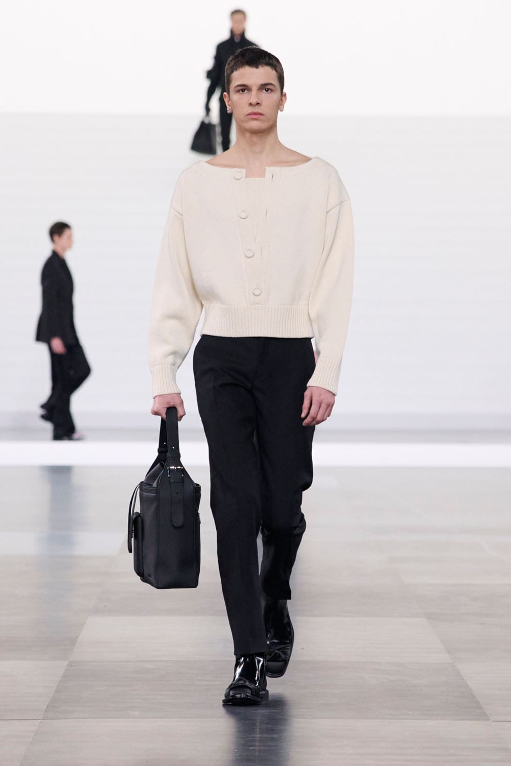 ディオール メンズ 2025 2026 秋冬 Runway 雑誌(14)