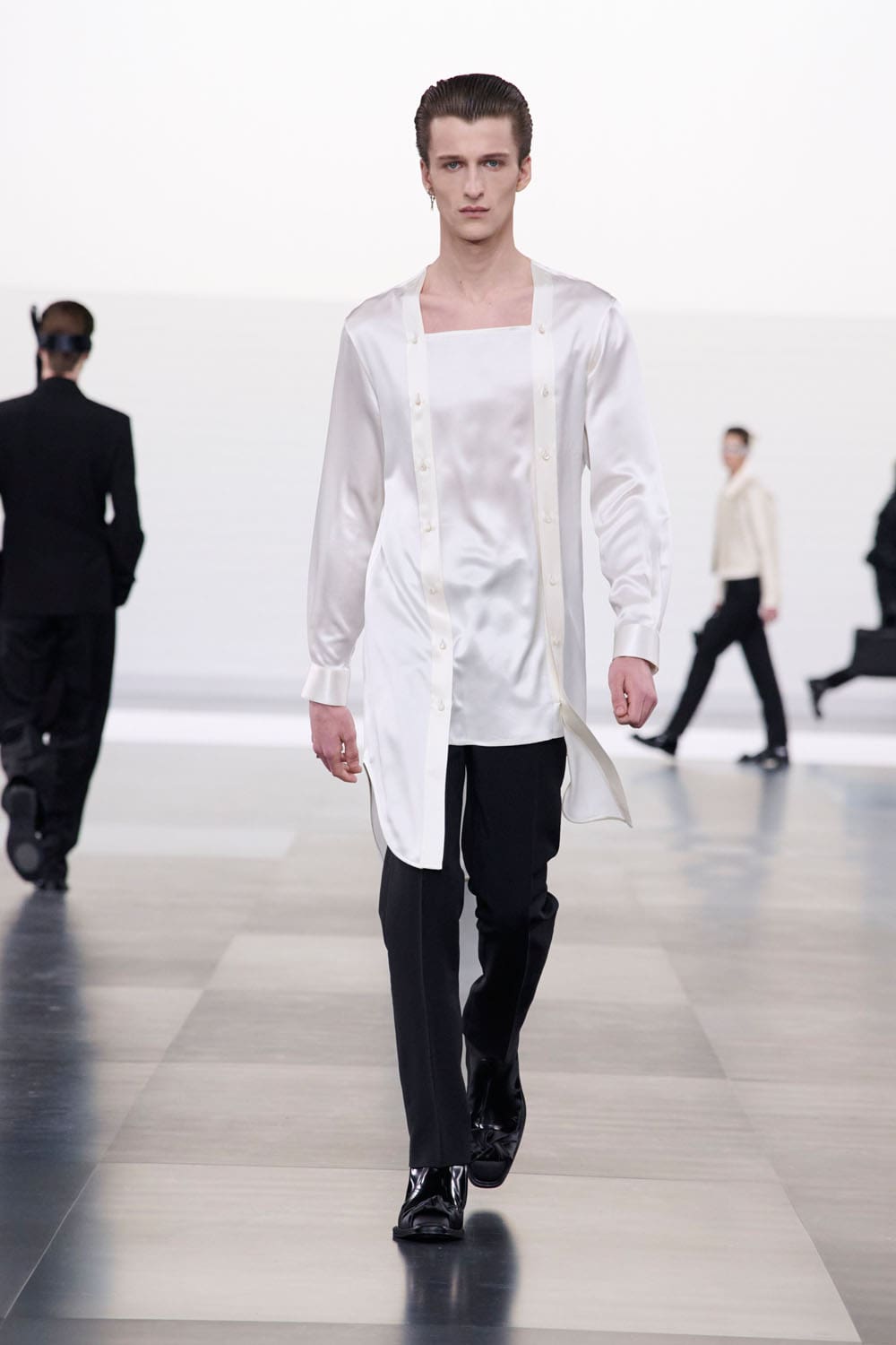 ディオール メンズ 2025 2026 秋冬 Runway 雑誌(15)