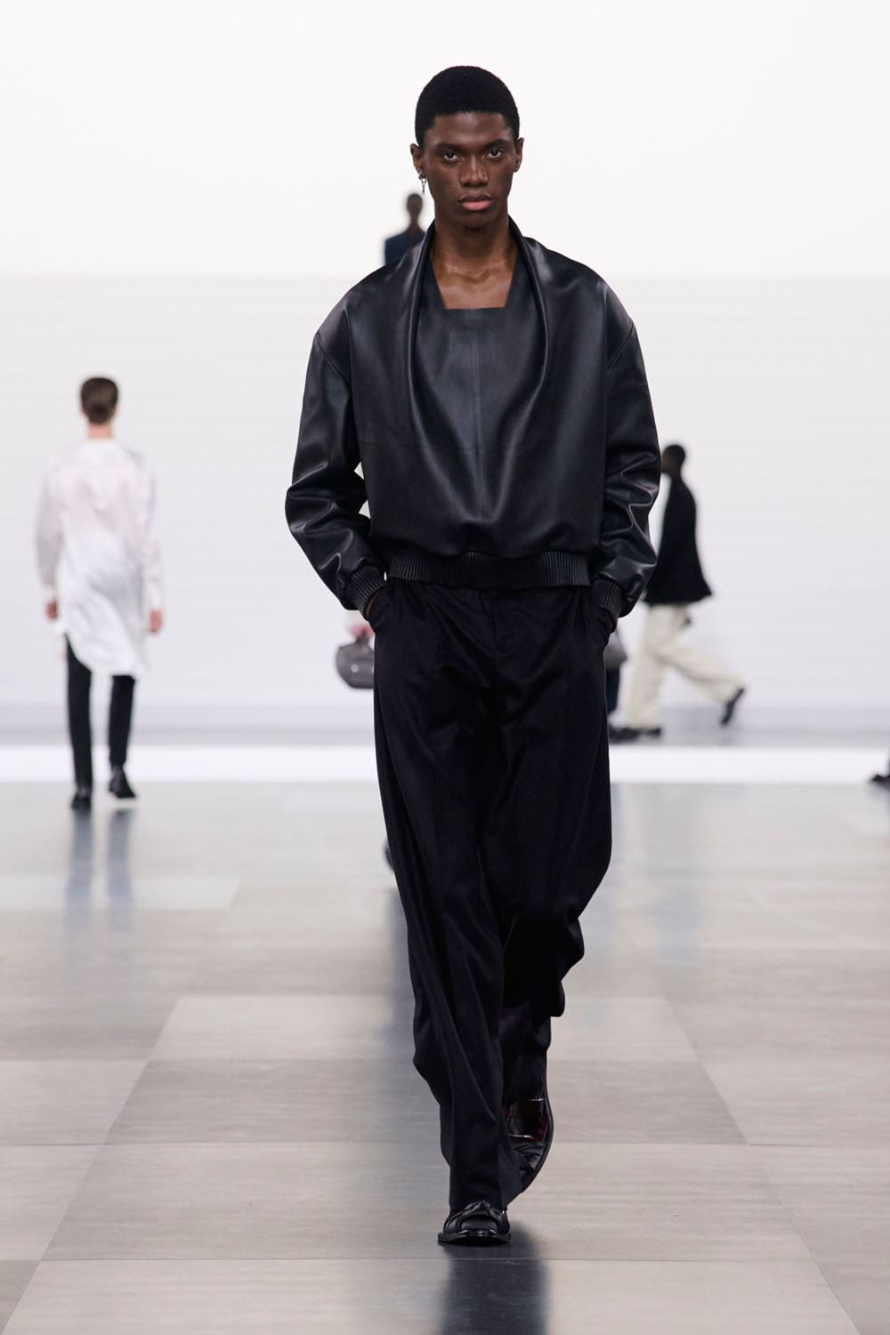 ディオール メンズ 2025 2026 秋冬 Runway 雑誌(26)