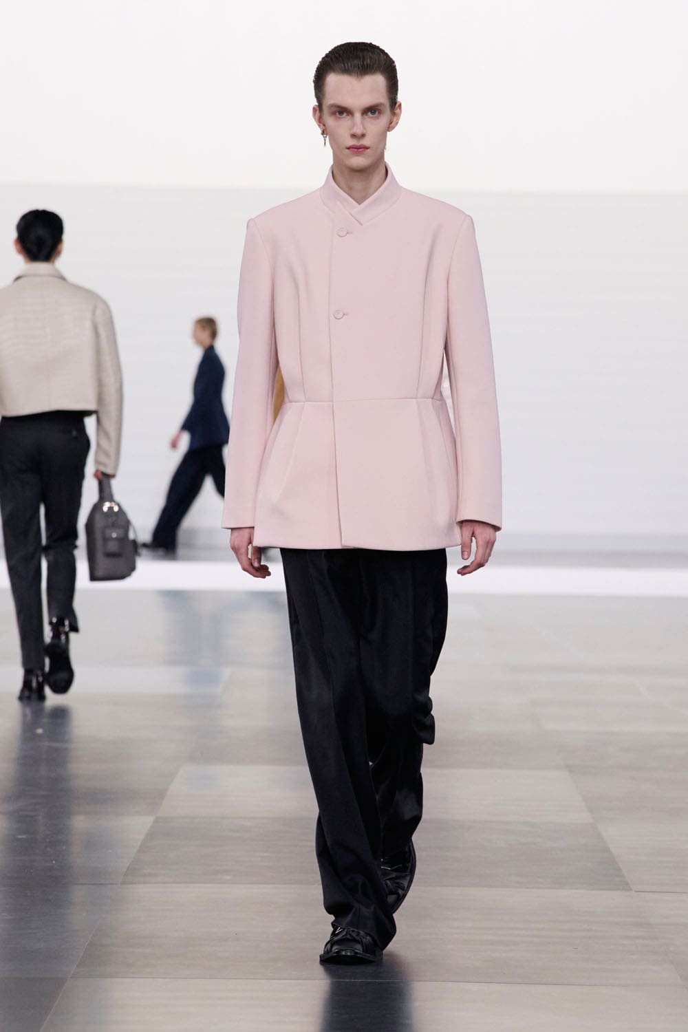 ディオール メンズ 2025 2026 秋冬 Runway 雑誌(48)