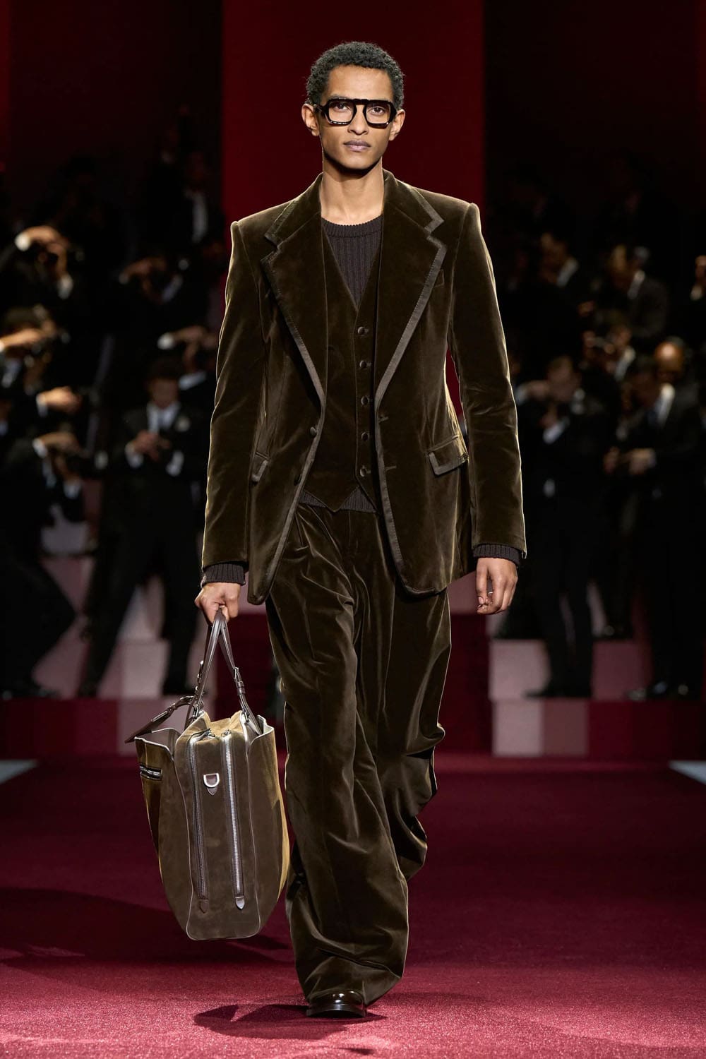 Dolce Gabbana Fall Winter 2025 2026 Men Runway Magazine (11)