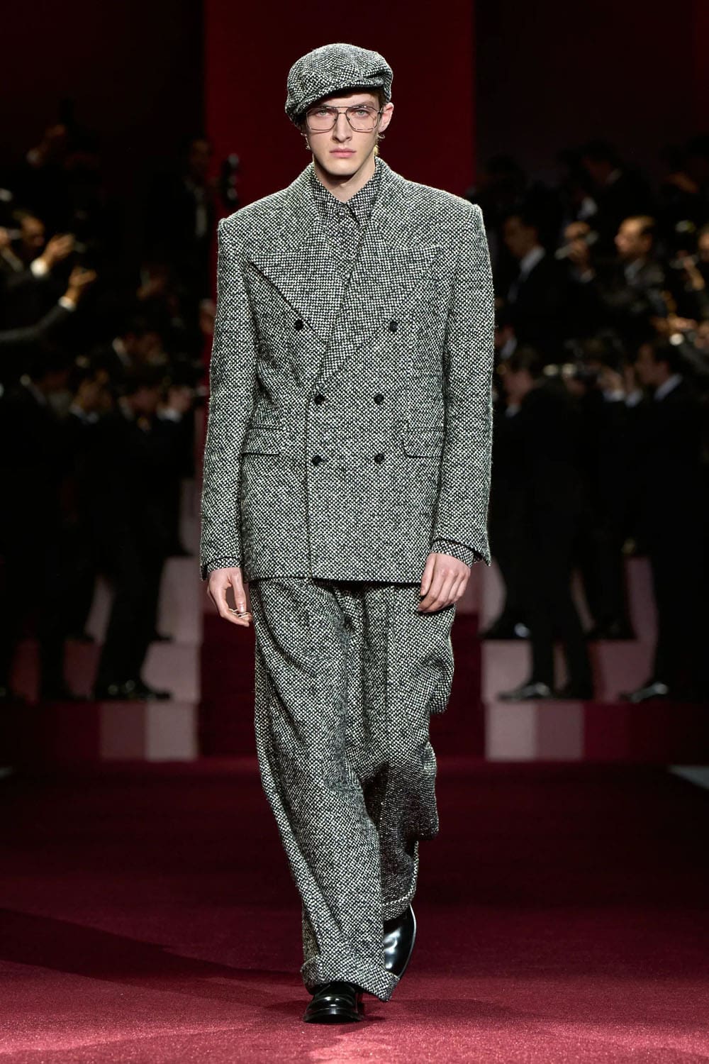 Dolce Gabbana Fall Winter 2025 2026 Men Runway Magazine (48)