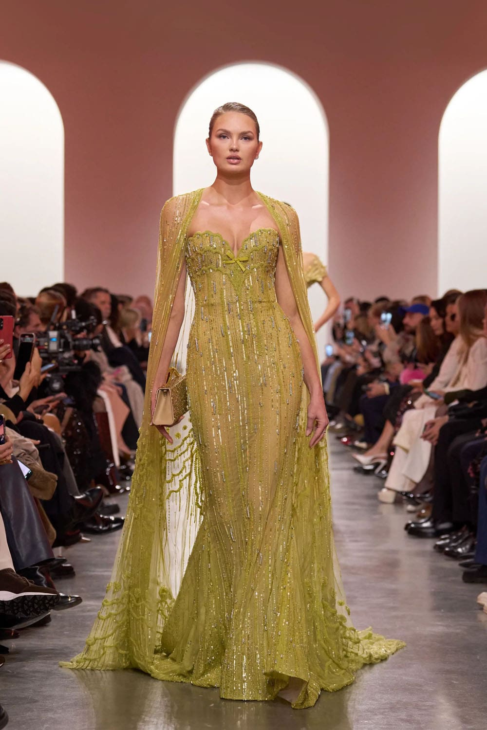 Elie Saab Haute Couture Primavera Verão 2025 Runway Revista (10)