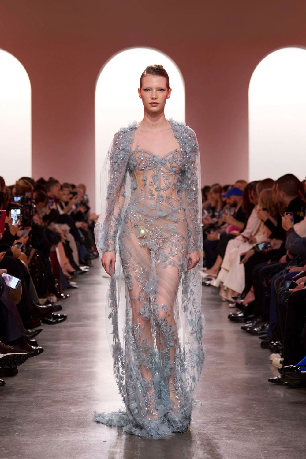 Elie Saab Haute Couture Primavera Verão 2025 Runway Revista (18)