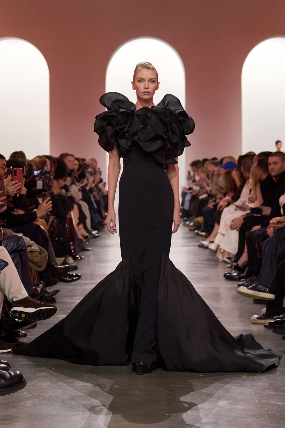 Elie Saab Haute Couture Primavera Verão 2025 Runway Revista (29)