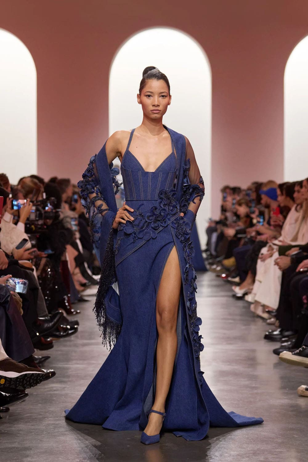 Elie Saab Haute Couture Primavera Verão 2025 Runway Revista (55)