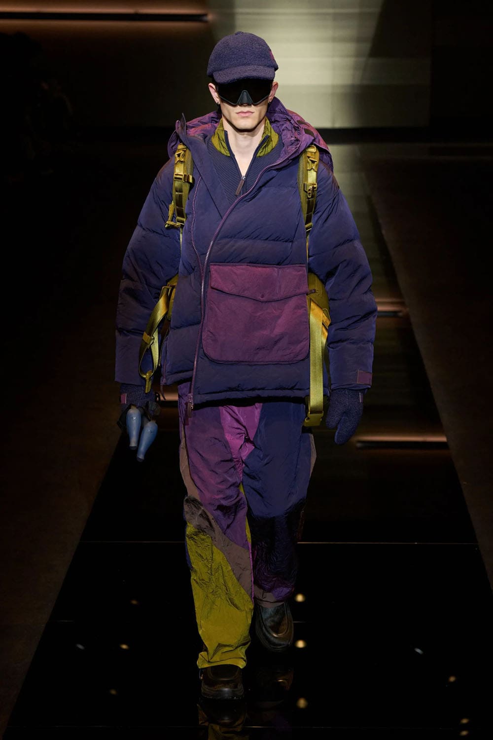 Emporio Armani Fall Winter 2025 2026 Runway Magazine (13)