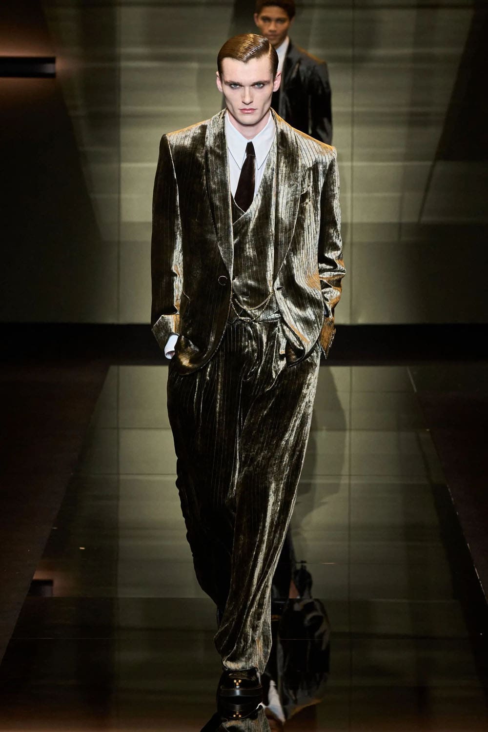 Emporio Armani Fall Winter 2025 2026 Runway Magazine (14)