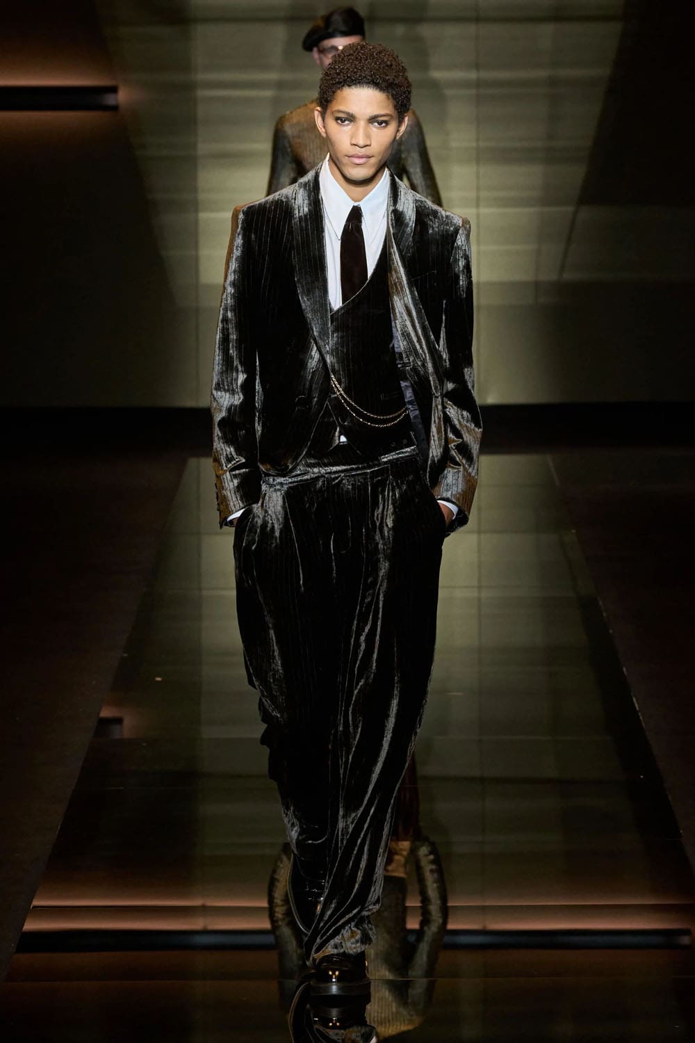 Emporio Armani Fall Winter 2025 2026 Runway Magazine (15)