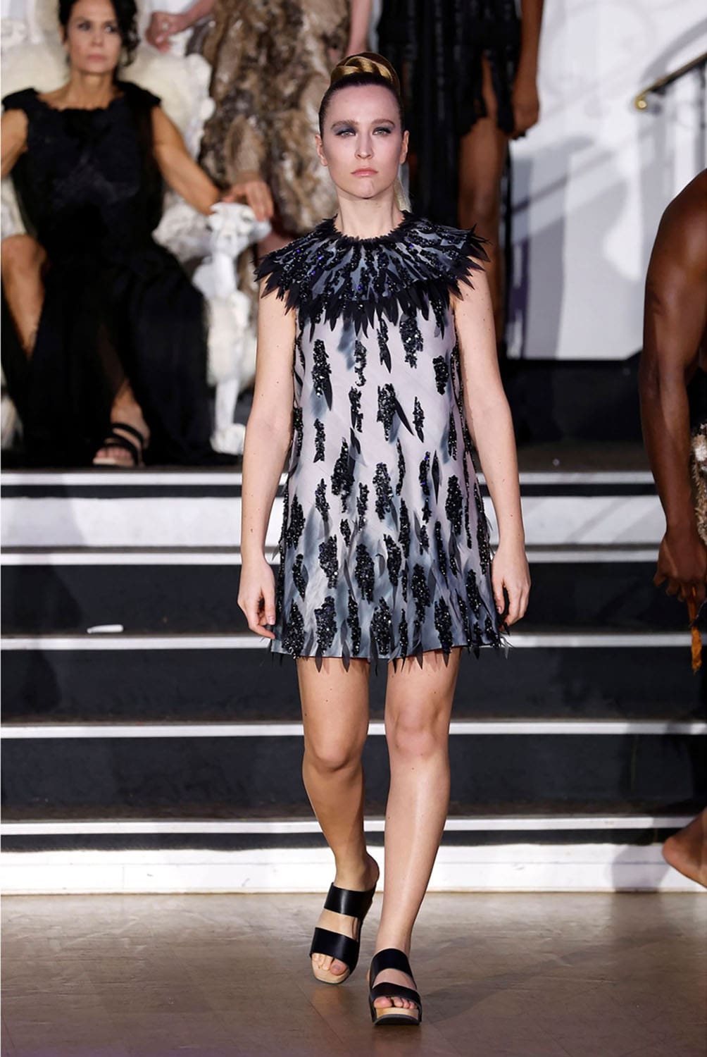 Franck Sorbier Haute Couture Primavera Verão 2025 Runway revista