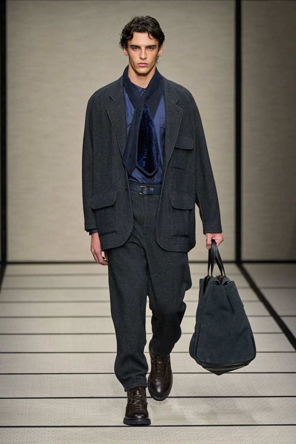 Giorgio Armani Autunno Inverno 2025 2026 Uomo Runway Magazine (16)