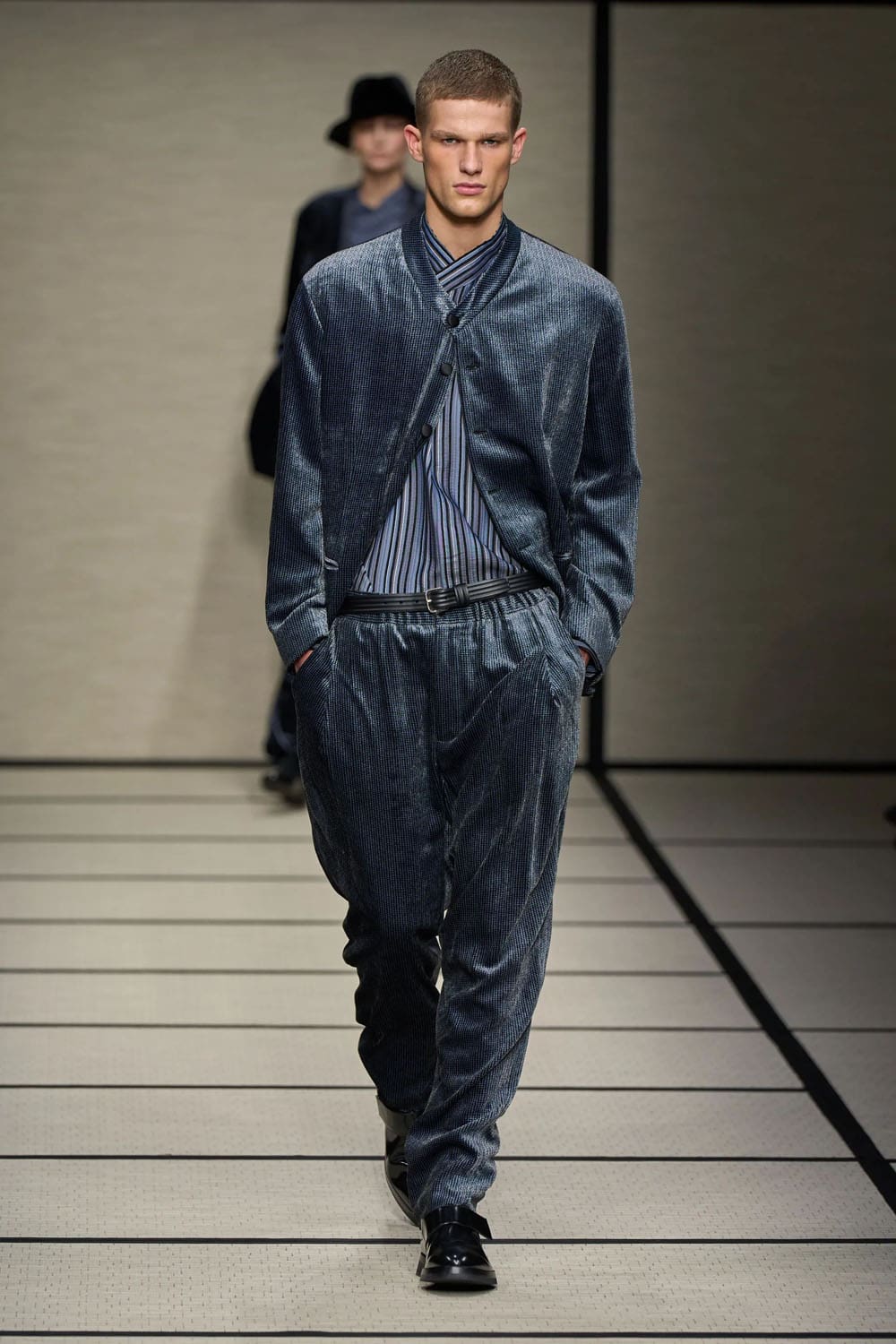 Giorgio Armani Autunno Inverno 2025 2026 Uomo Runway Magazine (18)