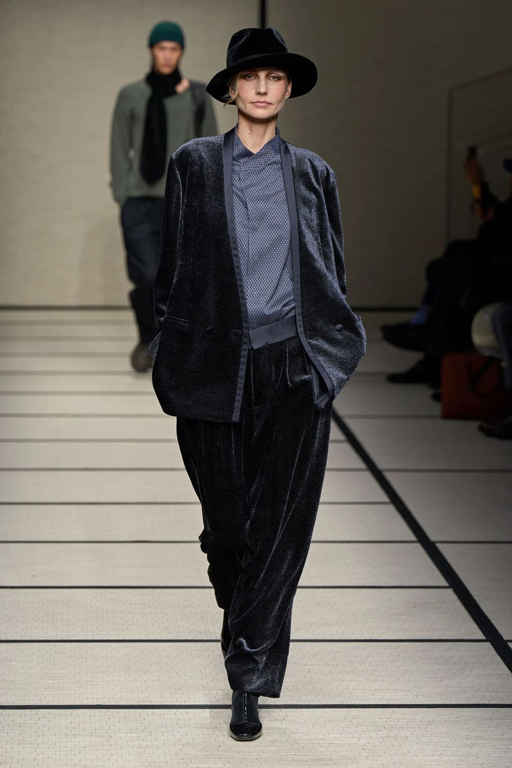 Giorgio Armani Autunno Inverno 2025 2026 Uomo Runway Magazine (19)