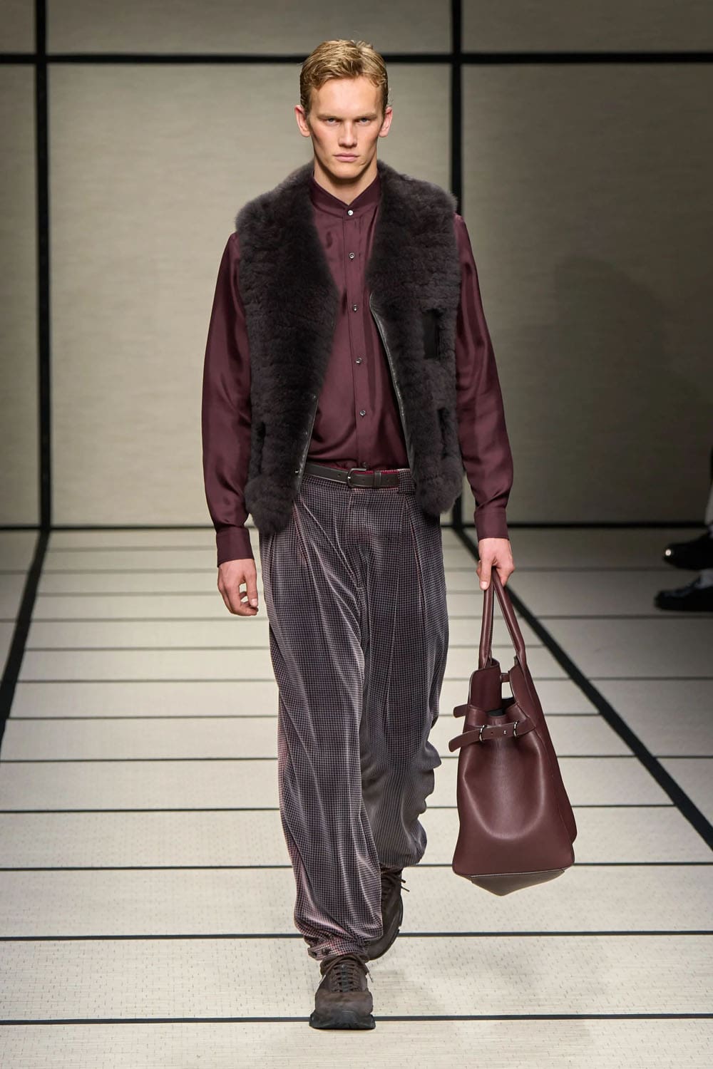 Giorgio Armani Autunno Inverno 2025 2026 Uomo Runway Magazine (57)