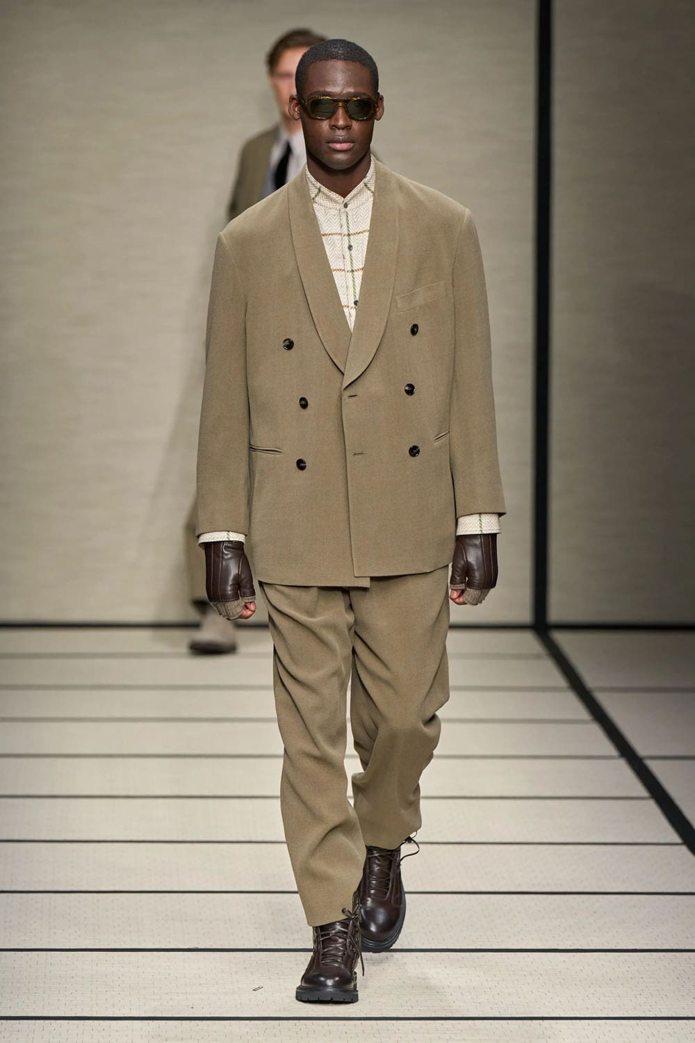 Giorgio Armani Autunno Inverno 2025 2026 Uomo Runway Magazine (90)