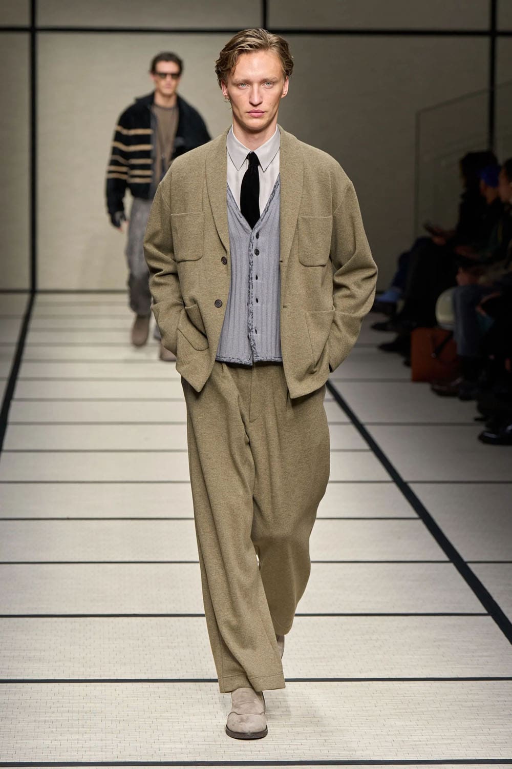 Giorgio Armani Autunno Inverno 2025 2026 Uomo Runway Magazine (91)