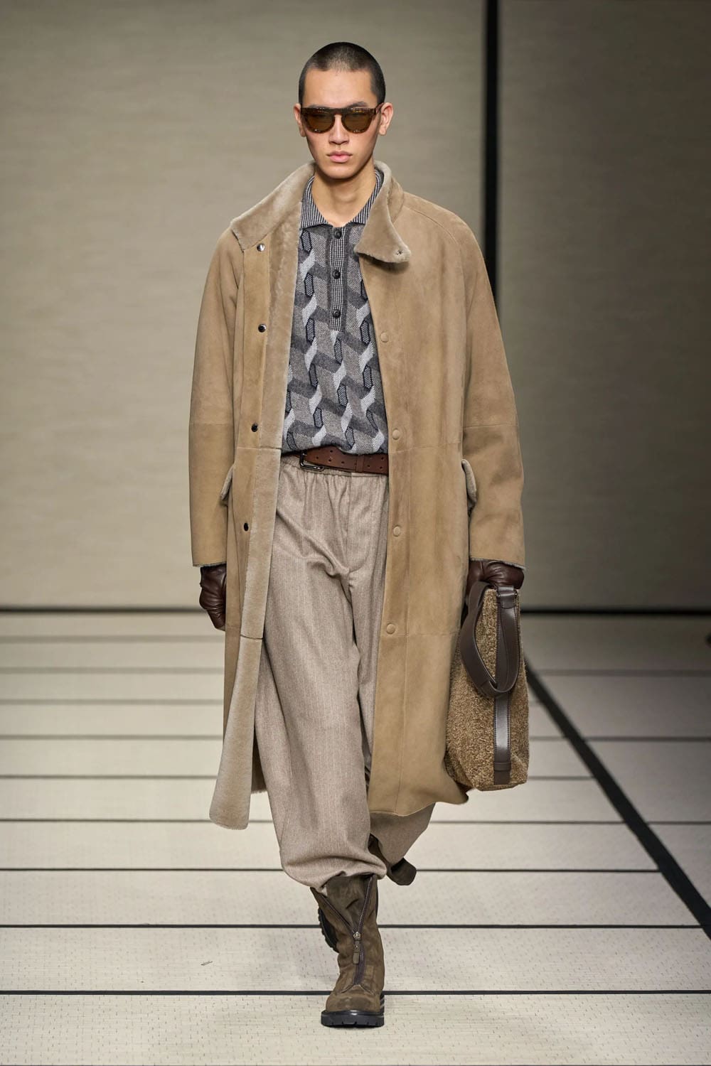 Giorgio Armani Autunno Inverno 2025 2026 Uomo Runway Magazine (95)