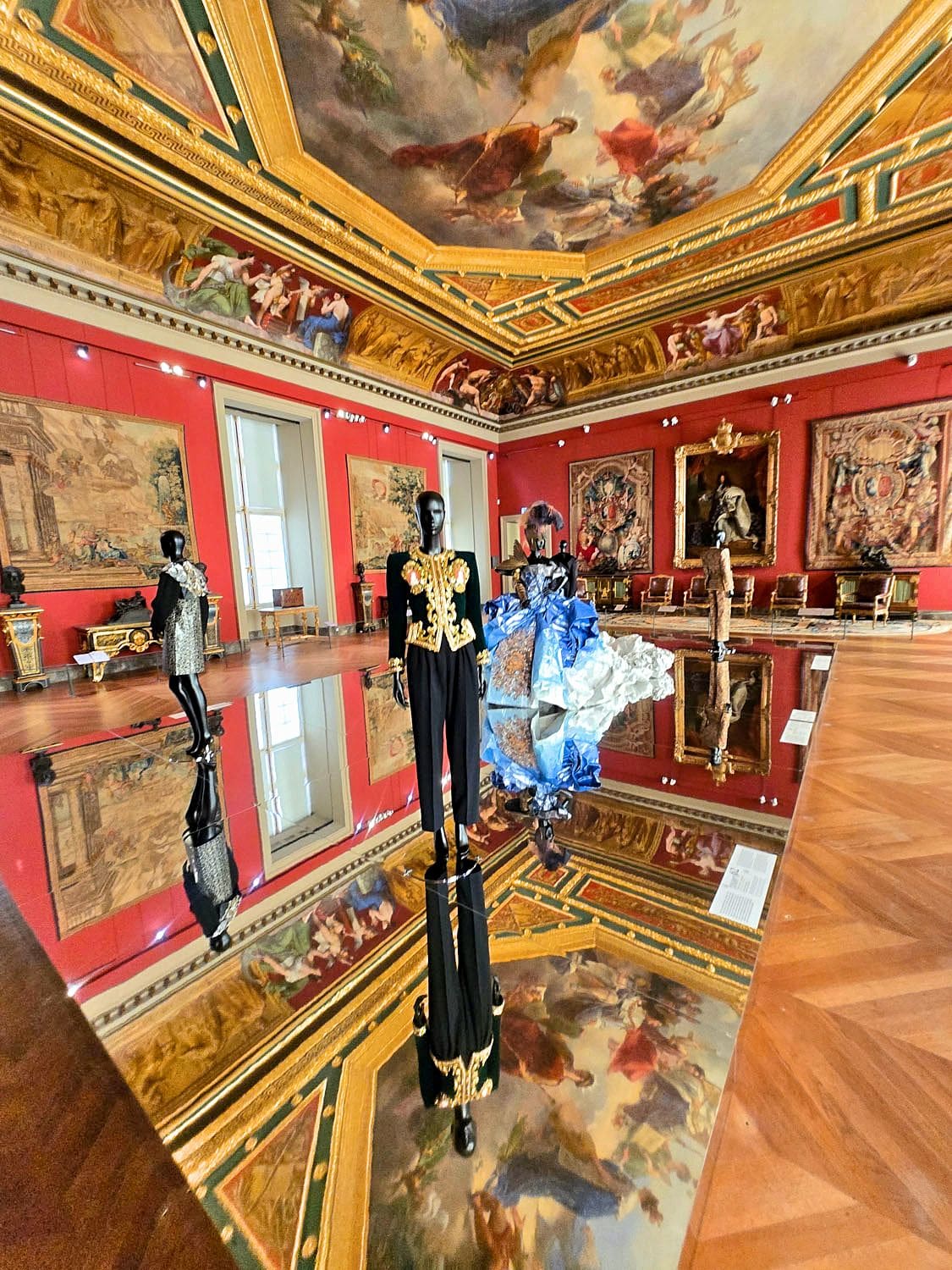 LOUVRE COUTURE Mostra d'arte e moda Parigi (11)