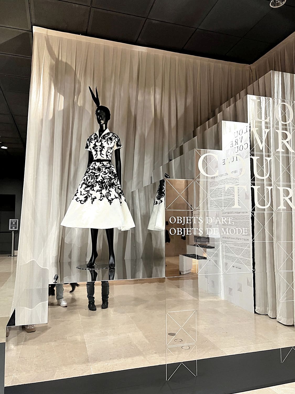 LOUVRE COUTURE Mostra d'arte e moda Parigi (18)