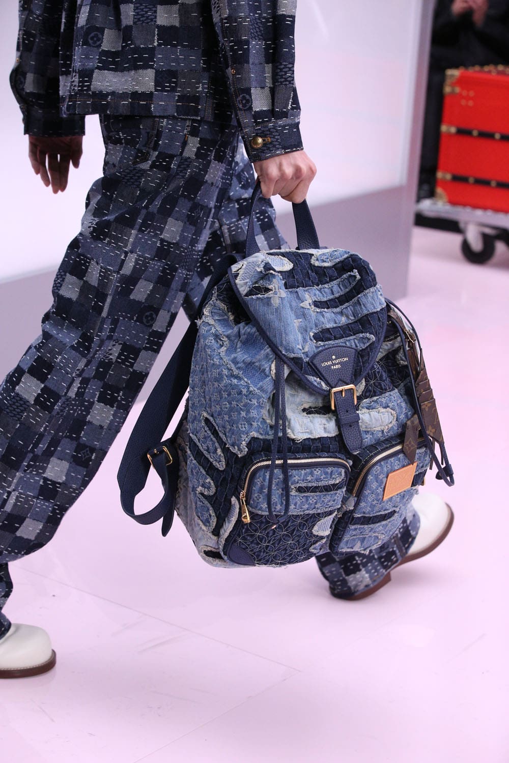 Louis Vuitton Fall Winter 2025 2026 Men Details Backstage Runway Magazine (21)