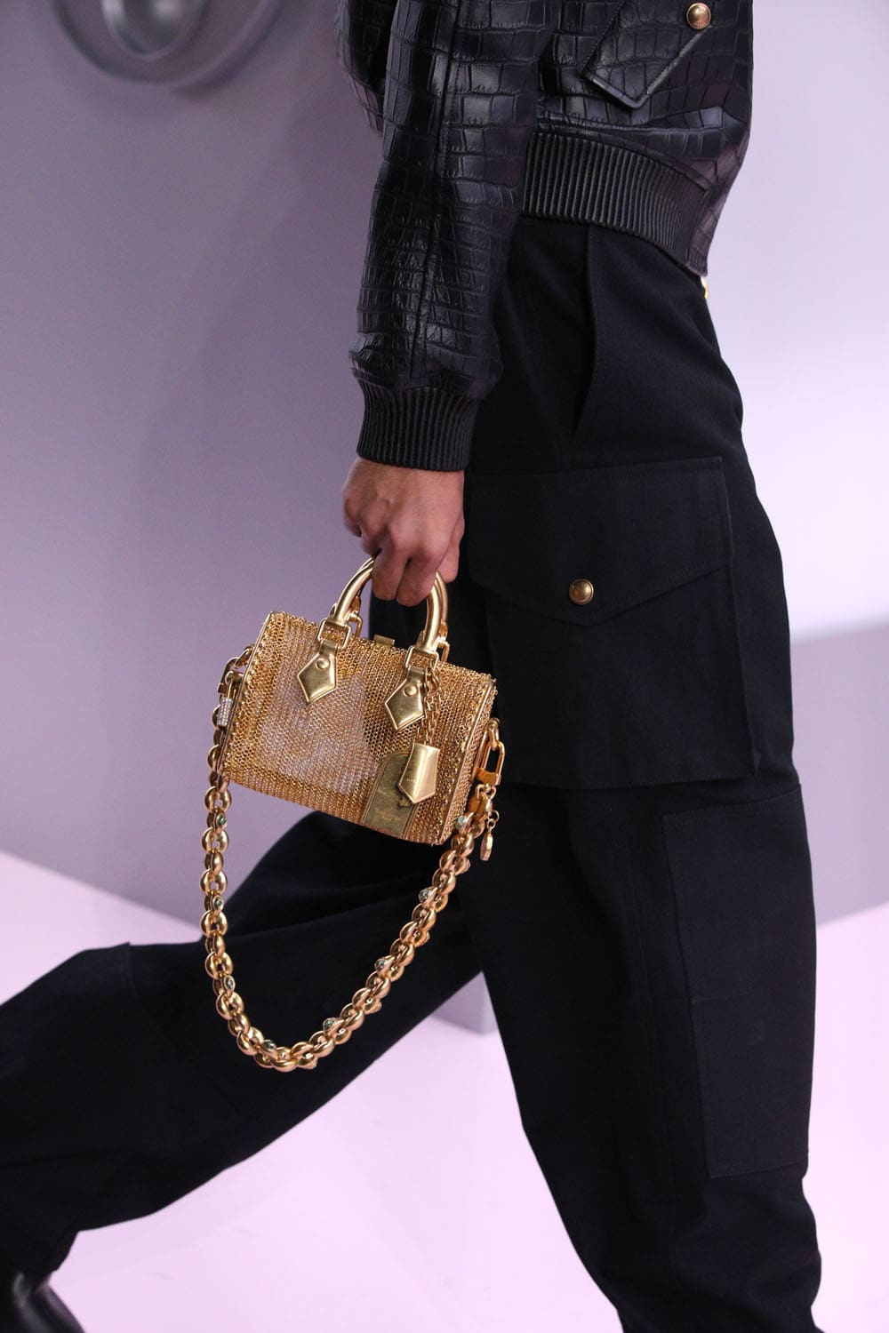 Louis Vuitton Fall Winter 2025 2026 Men Details Backstage Runway Magazine (22)